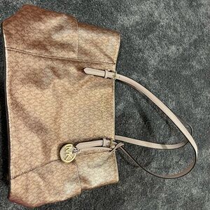 Michael Kors rose gold tote